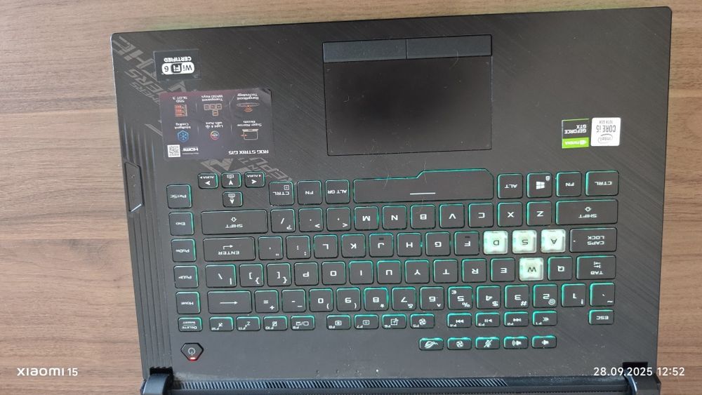 Laptop Asus rog strix