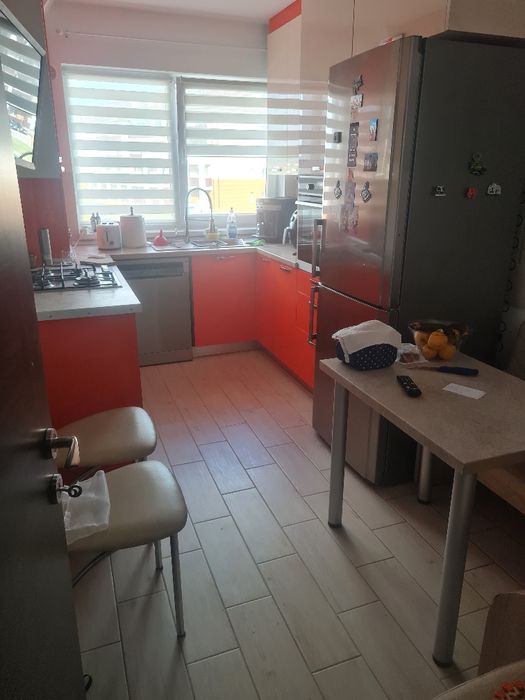 Proprietar inchiriez apartament 3 cam Sanpetru Subcetate