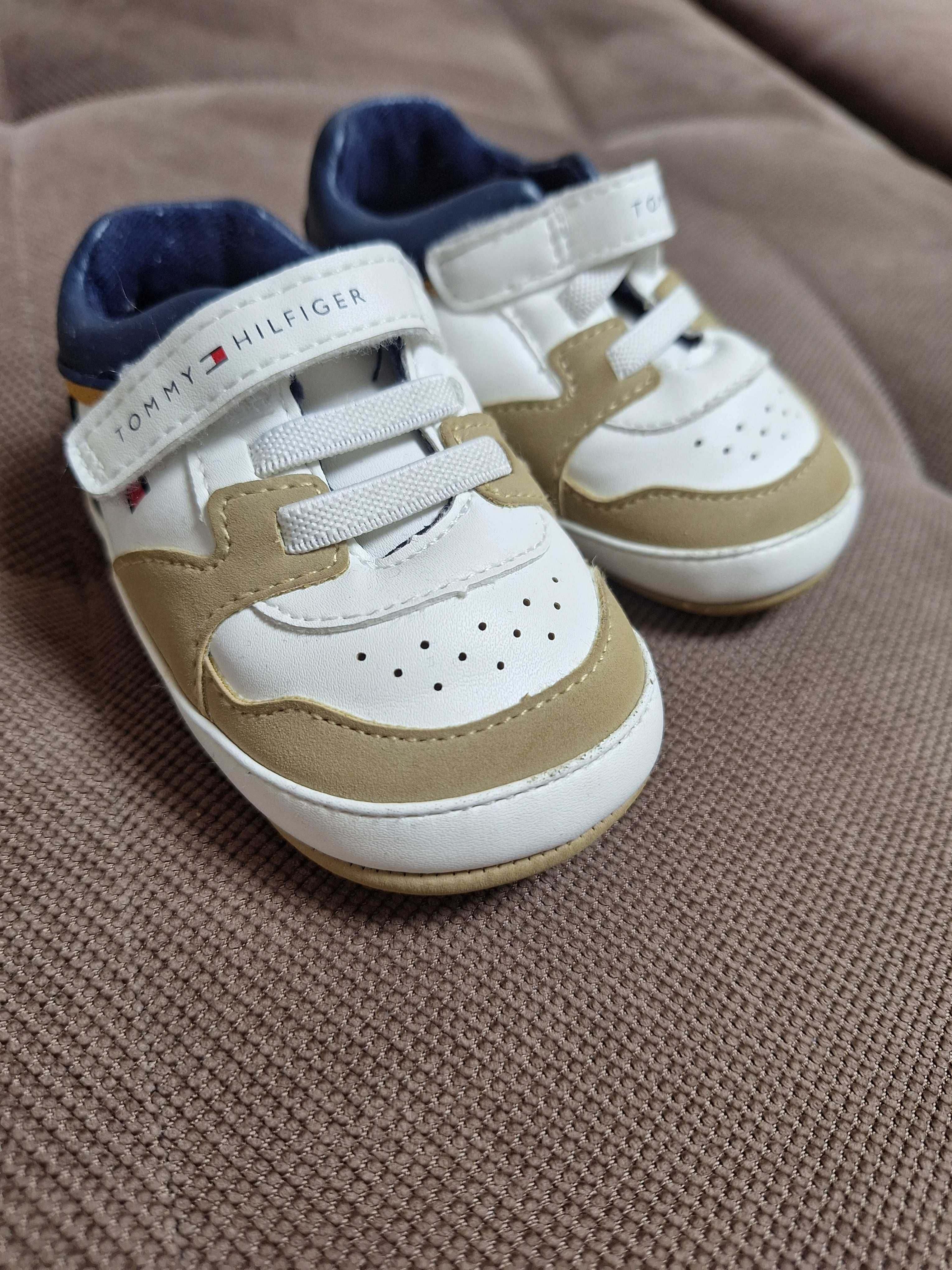 Обувки Tommy Hilfiger