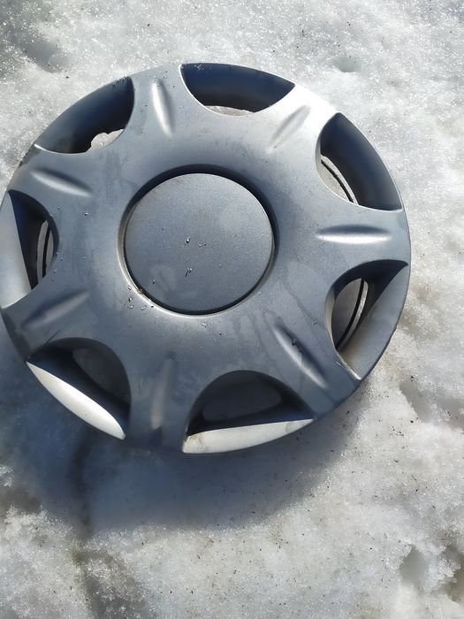 Продажа колпаки на легковые автомашины