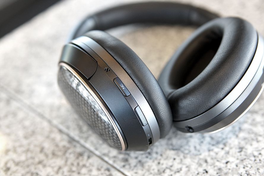 Карбоновые наушники Phiaton 900+ Legacy