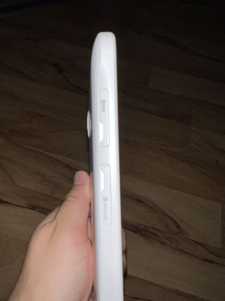 Планшет Galaxy Tab E (SM-T375S)