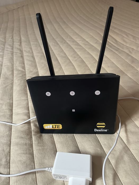 Роутер вайфай Билайн почти новый, в отличном состоянии