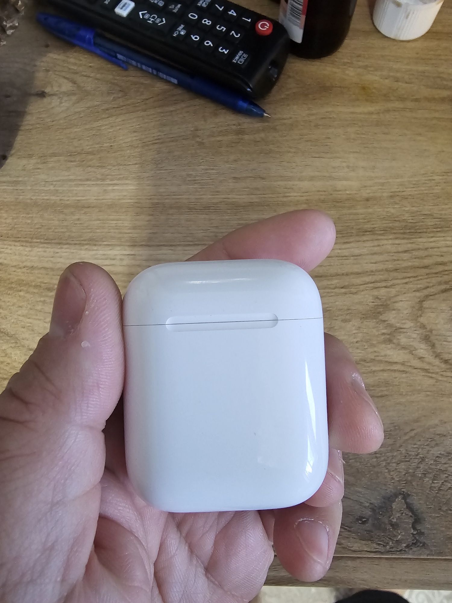 Продаю Airpods 2