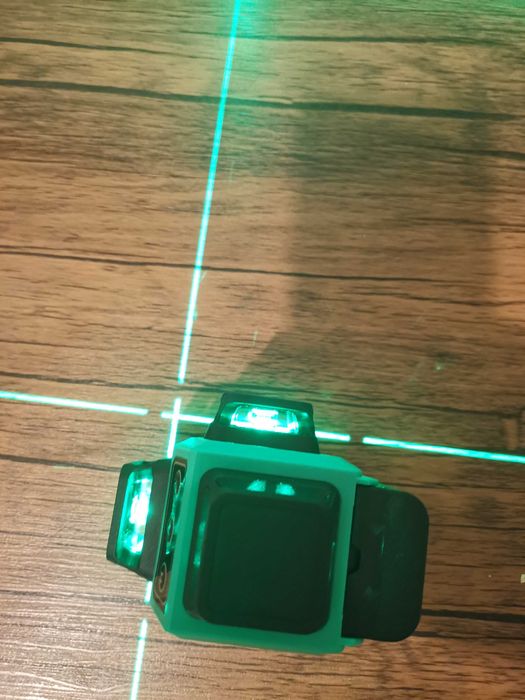 Nivela laser autonivelare ultraportabila 360 grade