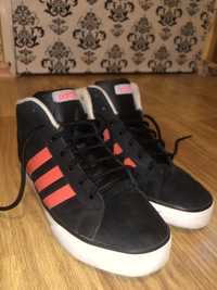 Adidasi femei Adidas