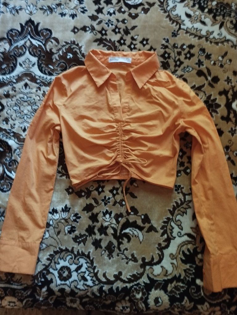 Продам рубашку укороченную р 40-42