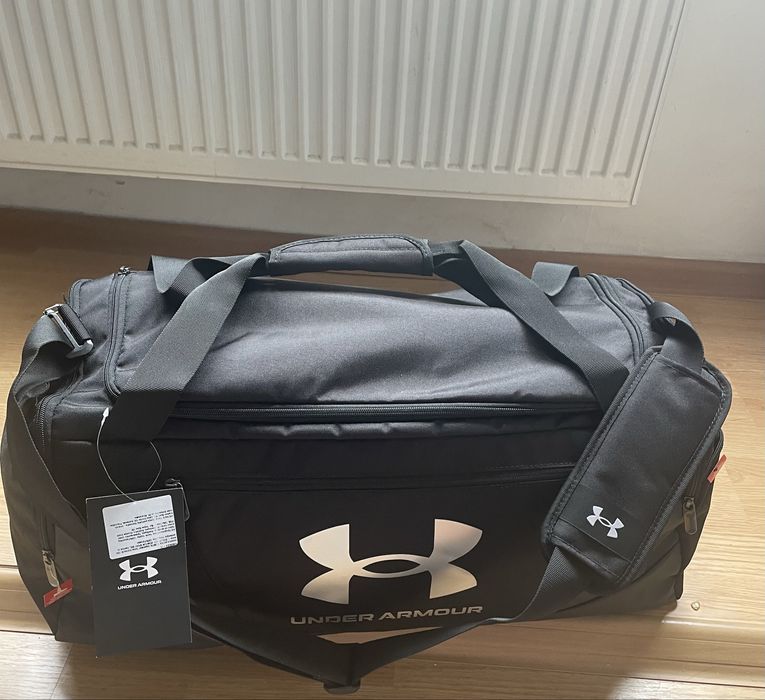 Geanta sport Under Armour pt voiaj/transport/sala silver
