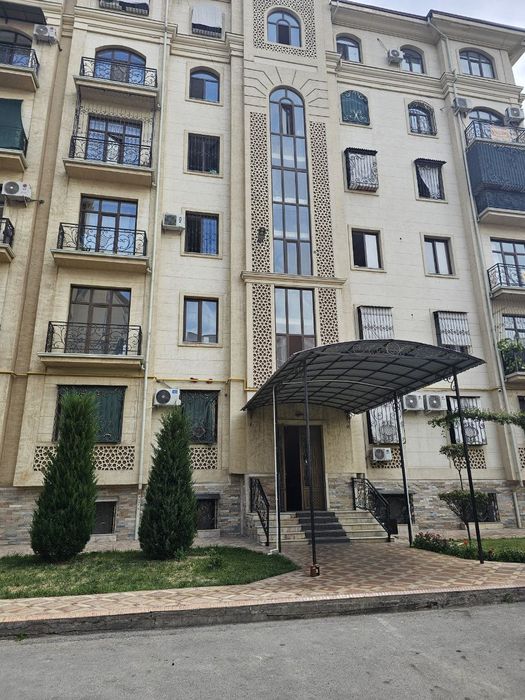 Shayxontohur tuman Beltepa maxallada zomonaviy engi qurulgan uy