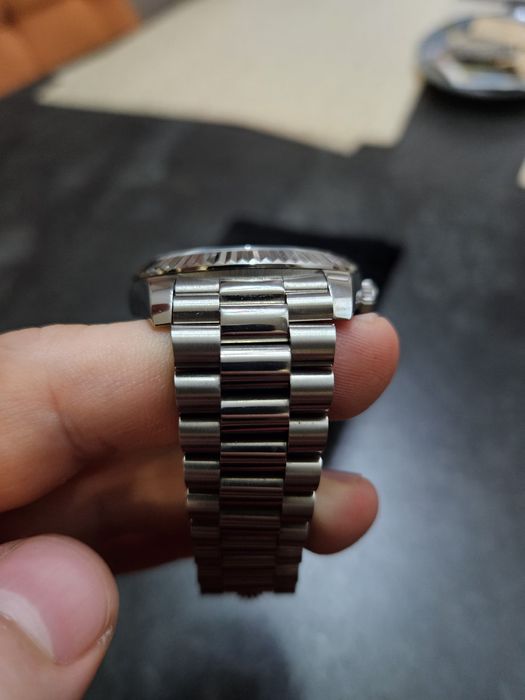 Rolex Day-Date 41mm Olive Green Dial No Box