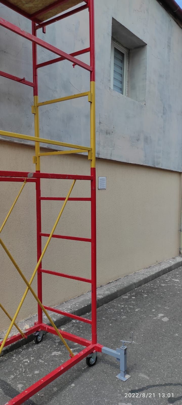 Schela metalică completă, două tronsoane