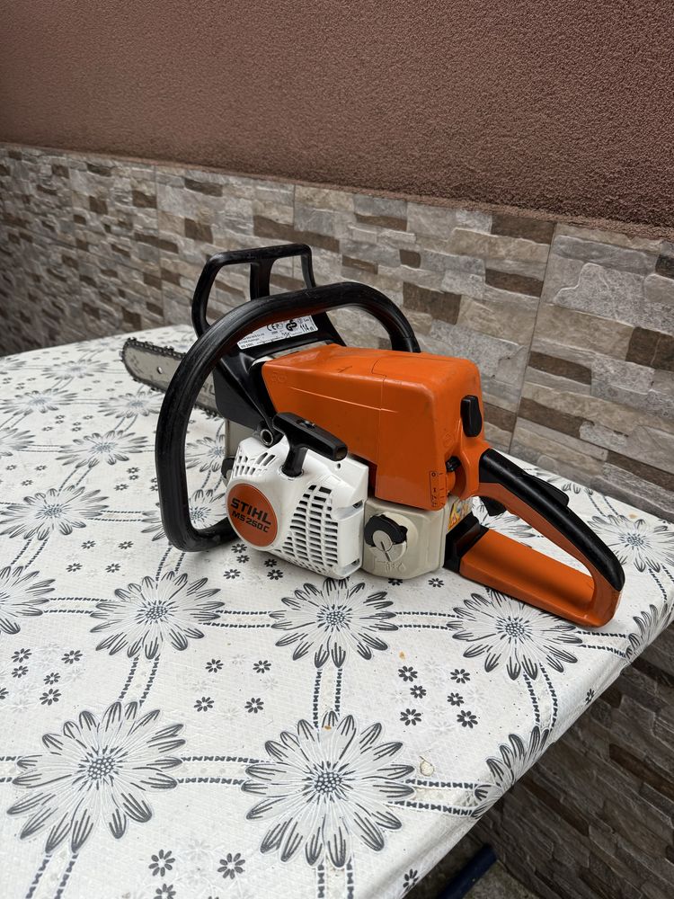 Бензинов верижен трион Stihl MS 250 С