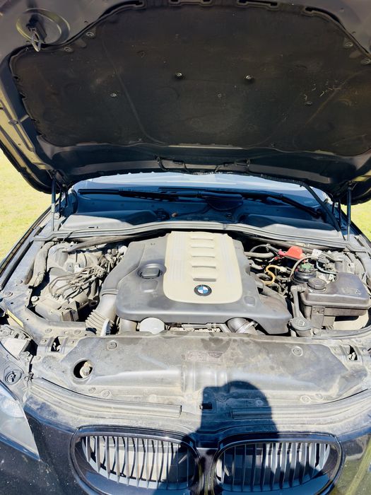 De vânzare sau schimb cu 4x4 un BMW E61 2009 525D cu motor de 3.0 D