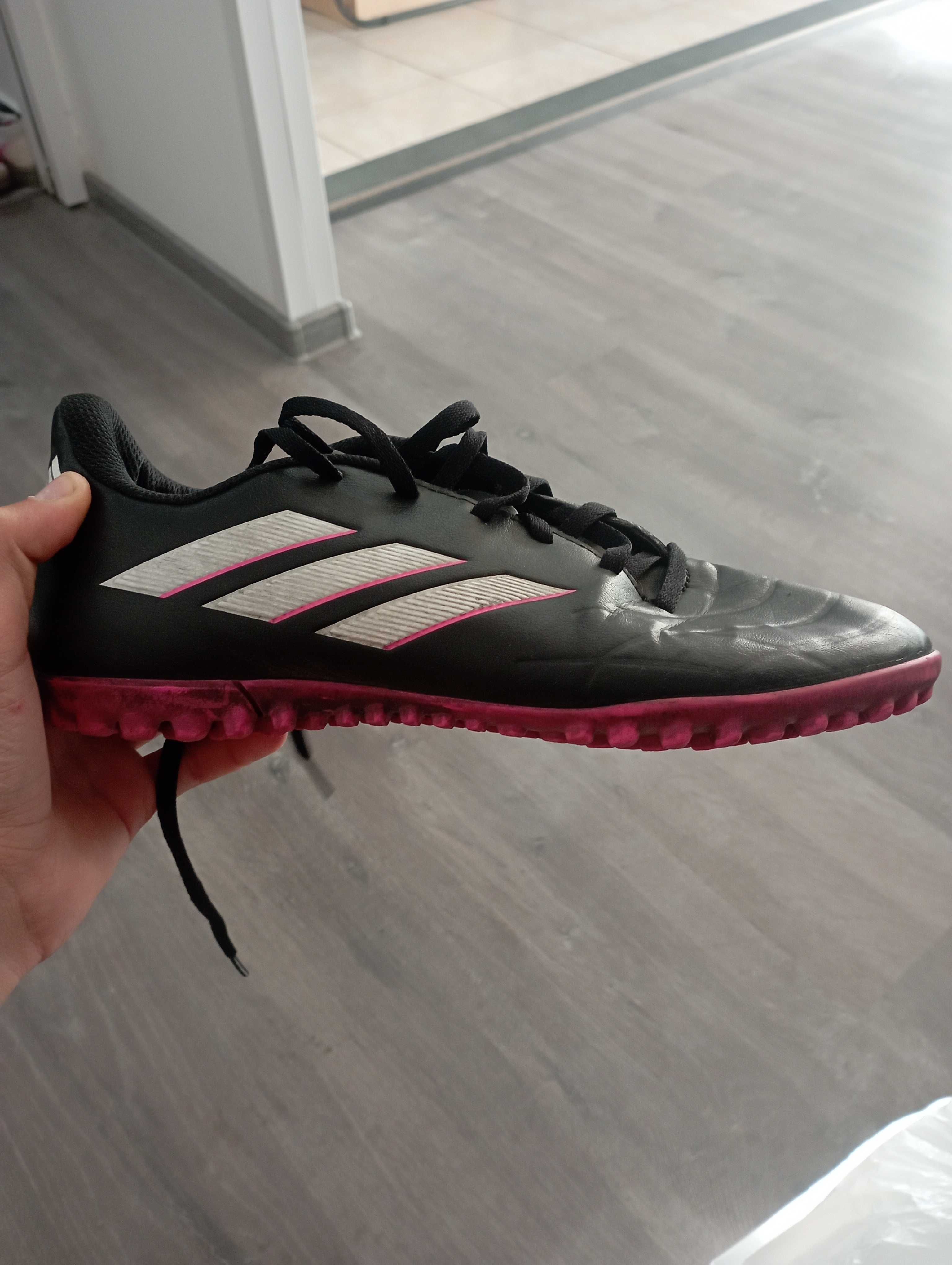 Ghete de fotbal adidas copa