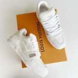 Adidasi Louis Vuitton Trainer Premium