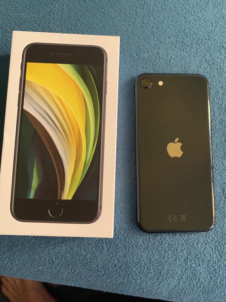 Продам iPhone SE 2020