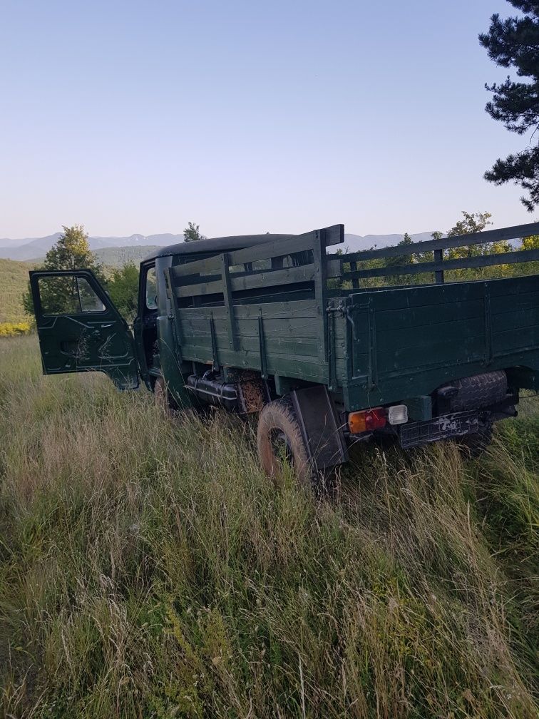 Продавам Уаз 452