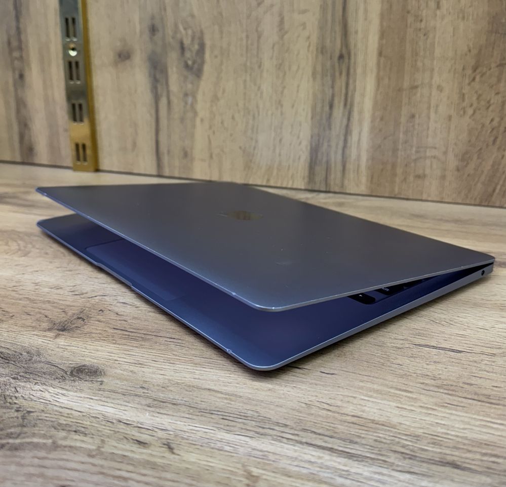 Macbook Air M1 8/256GB 13 inch
