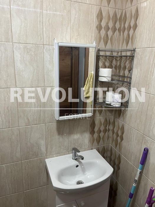 Дава се под наем Двустаен апартамент в Варна, м-т Траката - 50 кв.м за 750 € - Снимка #4