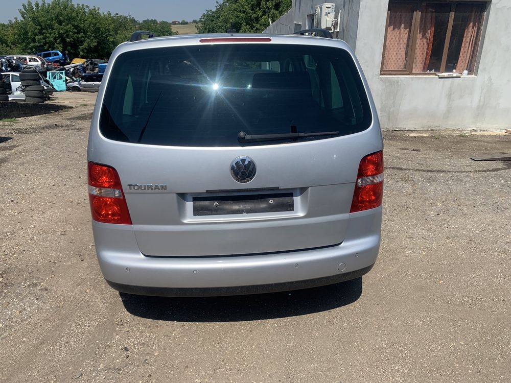 Volkswagen Touran DSG 2.0TDI 140кс. BKD 2005г. - НА ЧАСТИ