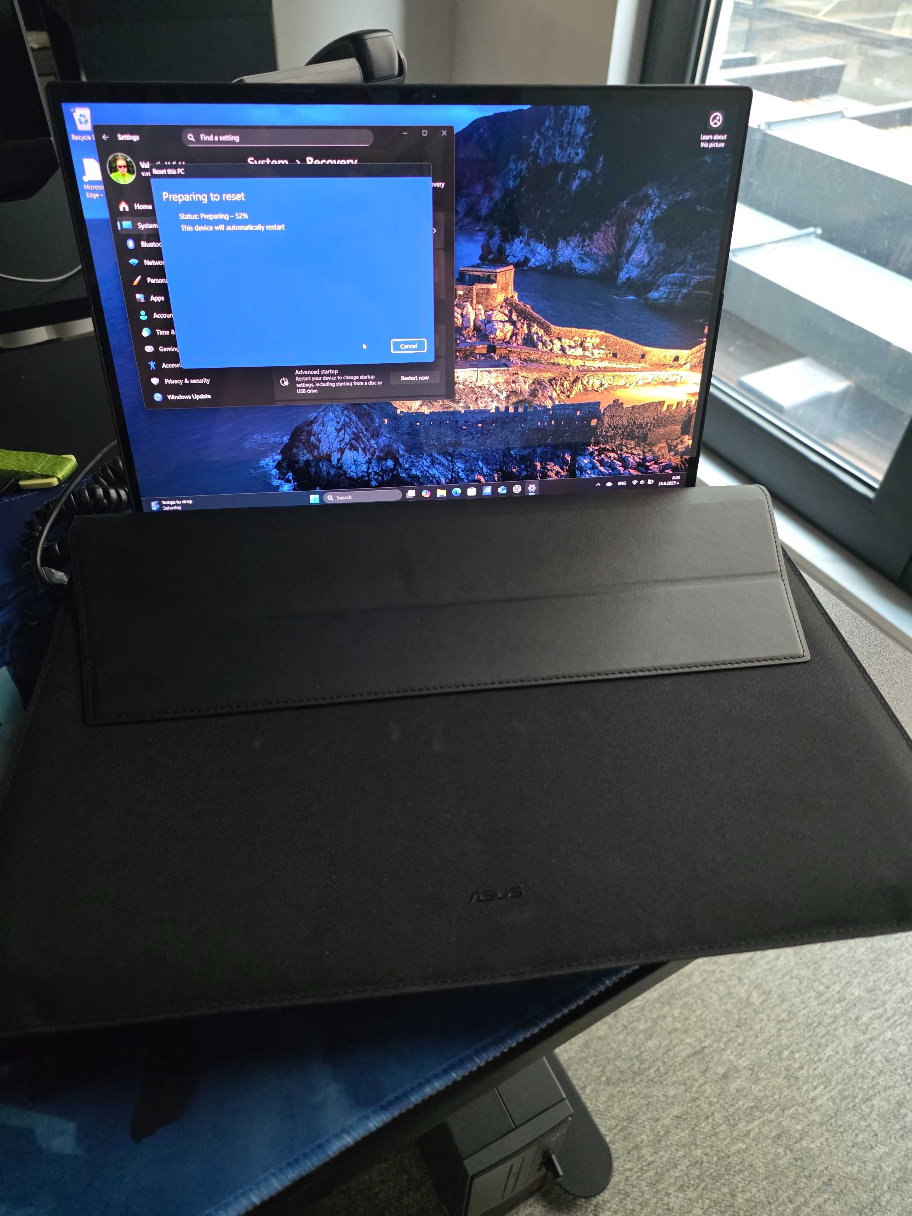 ASUS Zenbook Duo OLED 2025