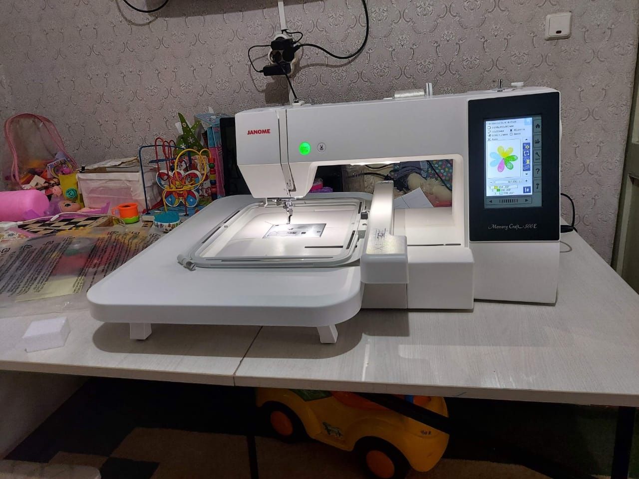 Вышивальная машина Janome memory Craft 500e