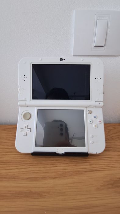 New Nintendo 3DS XL, 2000 jocuri Modat, 19 in 1