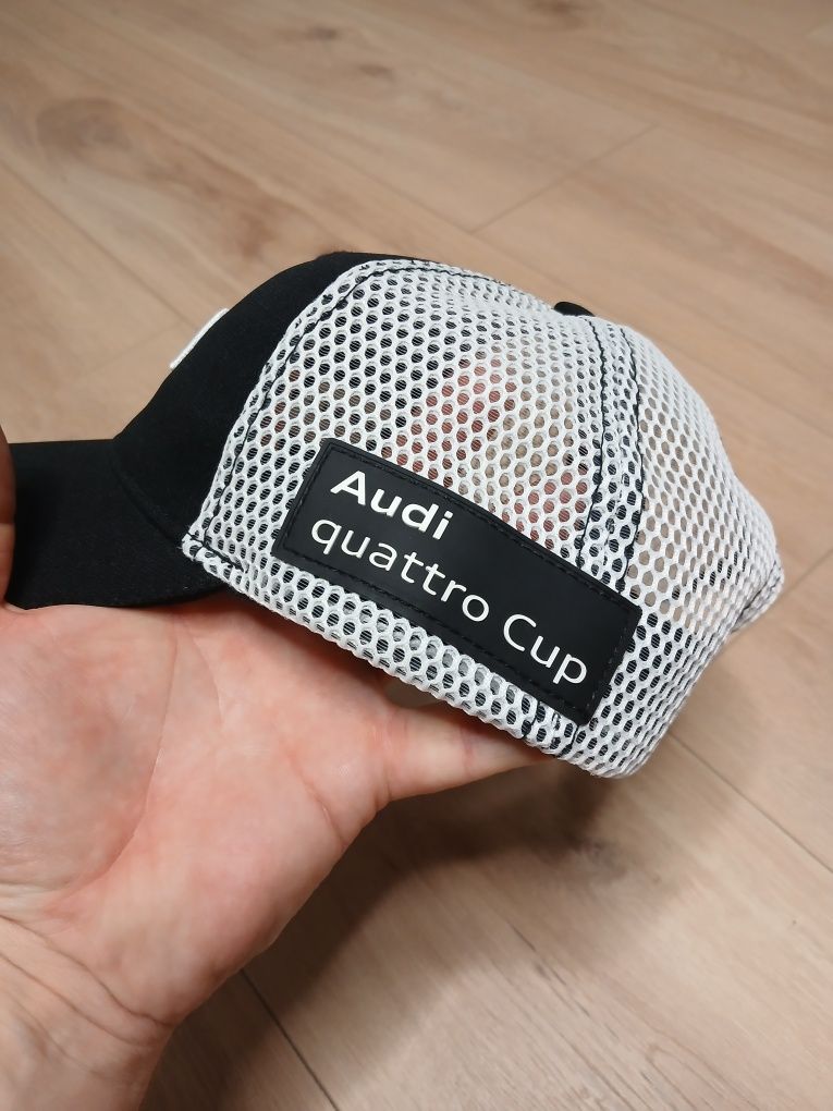 Шапка Audi Quattro Cup