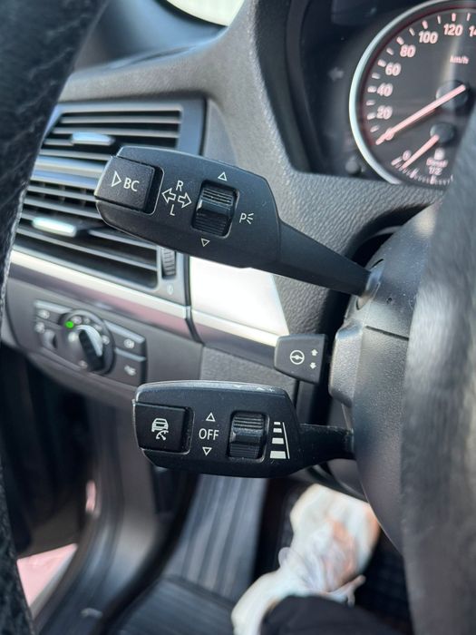 BMW X5 3.0 Diesel xDrive – An 2012 – Full Opțiuni

Vând BMW X5, an fab