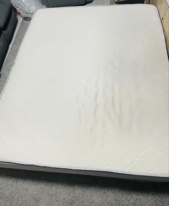 Saltea ferma 160/200/30 cu spuma de memorie