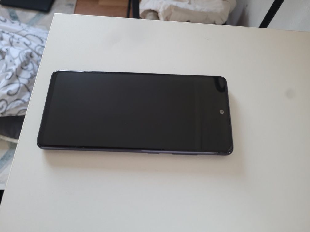 Samsung S20  fe смартфон