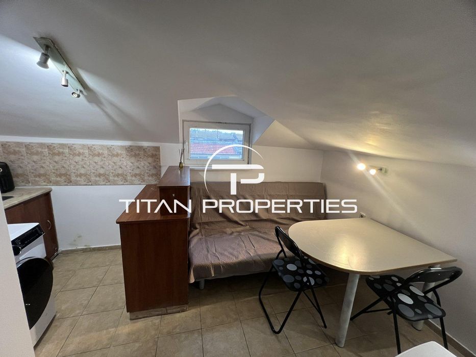 Дава се под наем Едностаен апартамент в Бургас, Възраждане - 35 кв.м за 255 € - Снимка #2