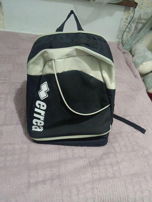 Продам Волейбольный рюкзак большой местительный