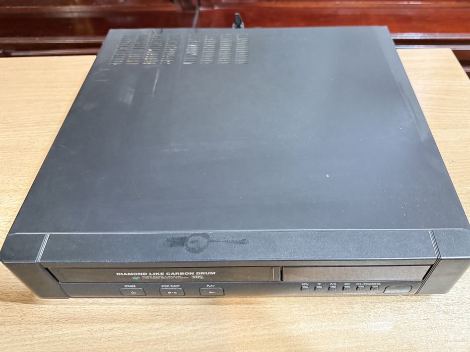 Видео кассетный магнитофон Daewoo