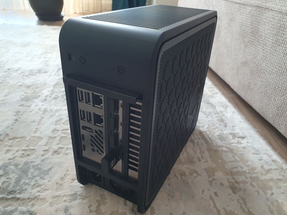 Intel NUC 9 Extreme i9, 64GB RAM, SSD 256GB, NVidia RTX3060TI OC 8GB