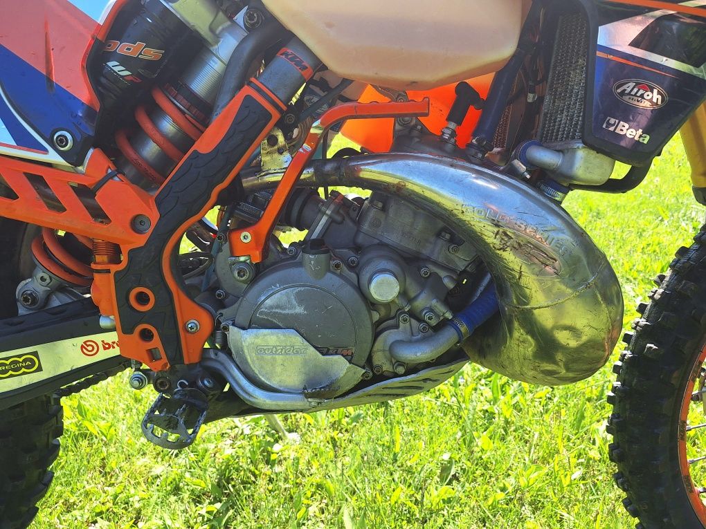 Ktm 200 exc 2014, 4500euro cu suspensia standard si carburatorul oem