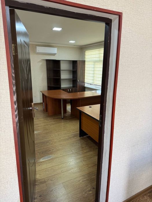 Склад с офисом братские