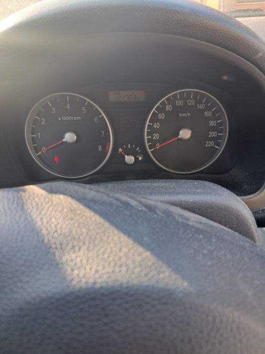 Hyndai Accent 1.4 benzină
