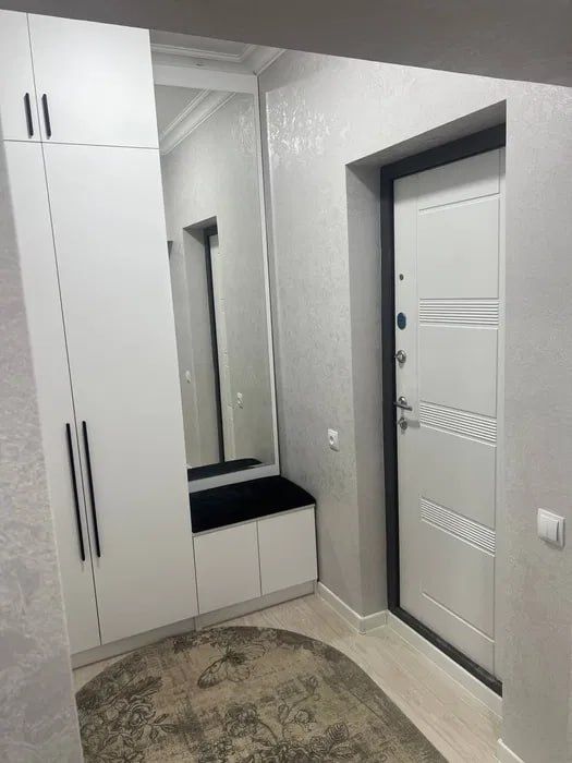 Chilonzor metroni yonida 2xonali kvartira ijaraga beriladi