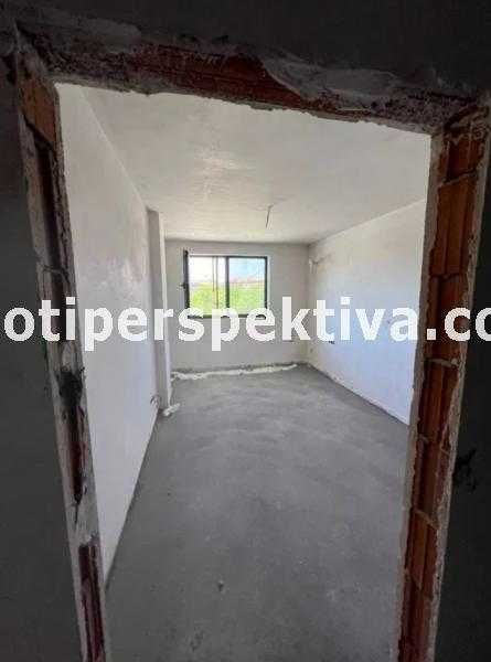 Продава се Тристаен апартамент в Пловдив, Христо Смирненски - 111 кв.м за 1271 €/кв.м - Снимка #8