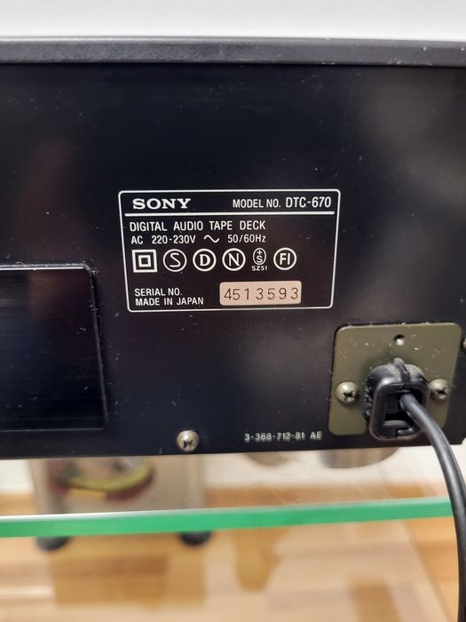 Caset Dat SONY DTC-670
