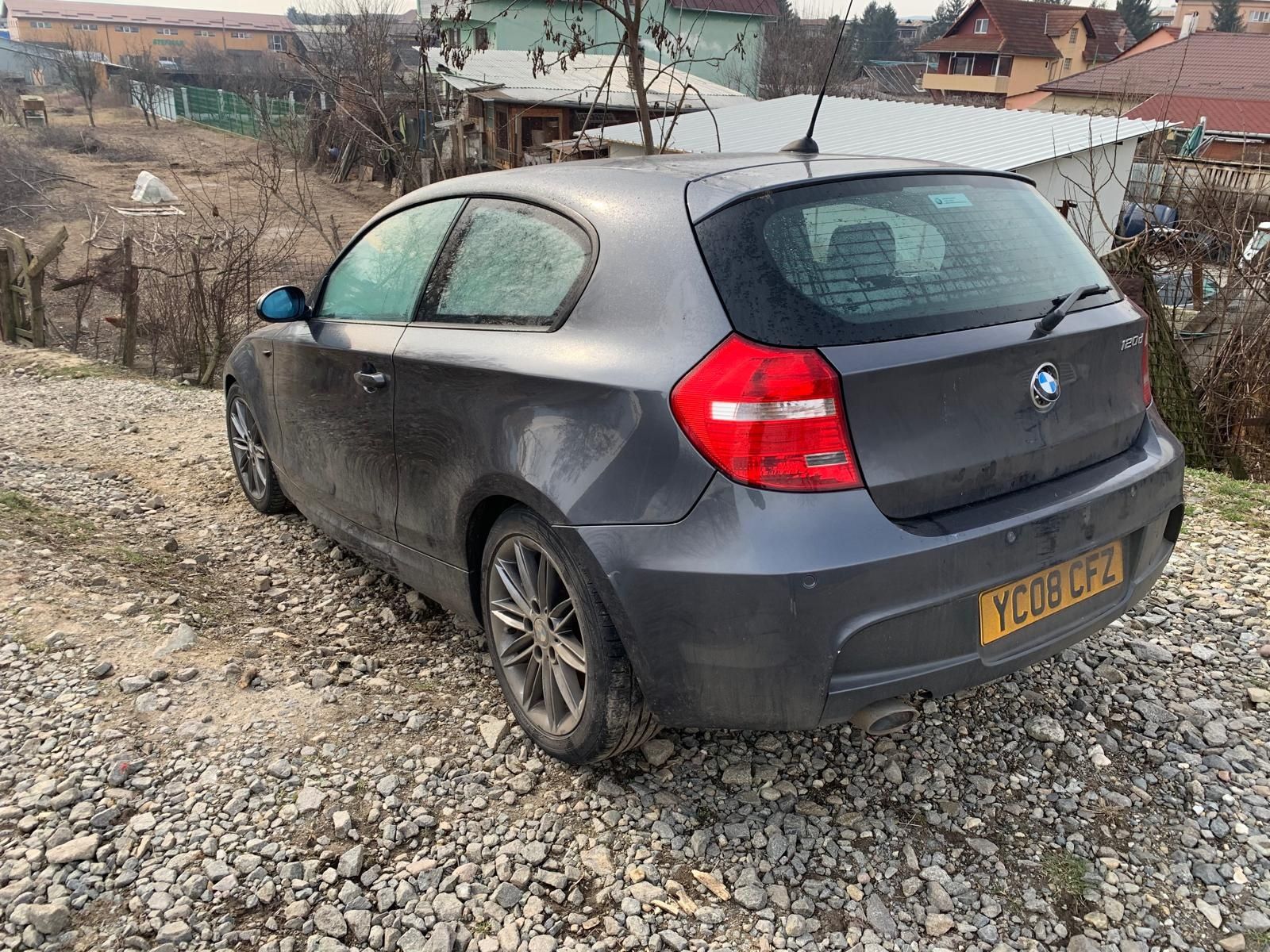 dezmembrez se dezmembreaza piese de bmw seria 1 e87
