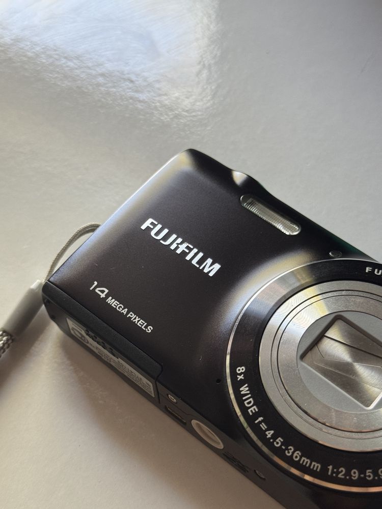 Fujifilm FinePix JZ100 14MP Дигитален Фотоапарат