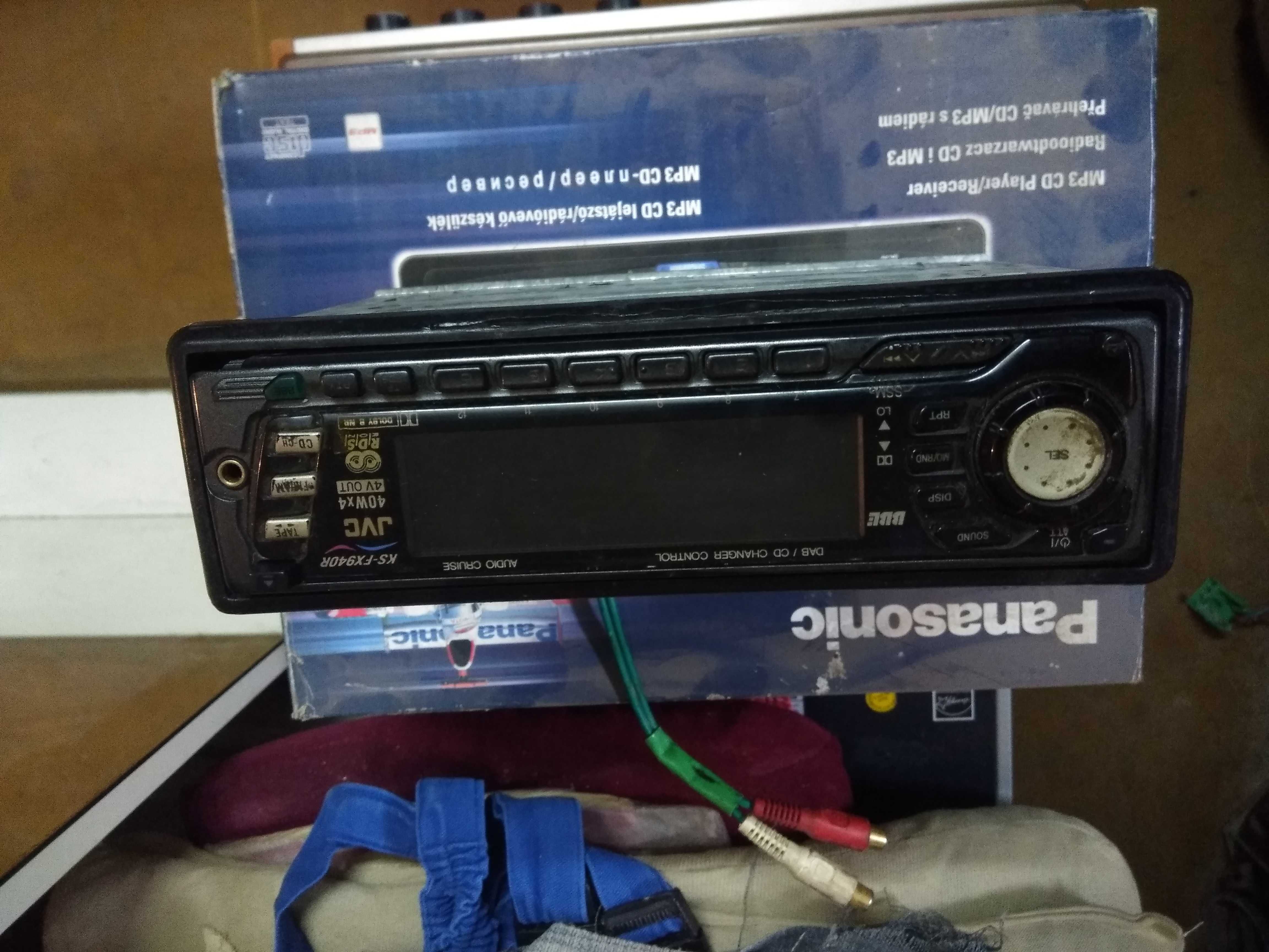 Radio-casetofon auto JVC