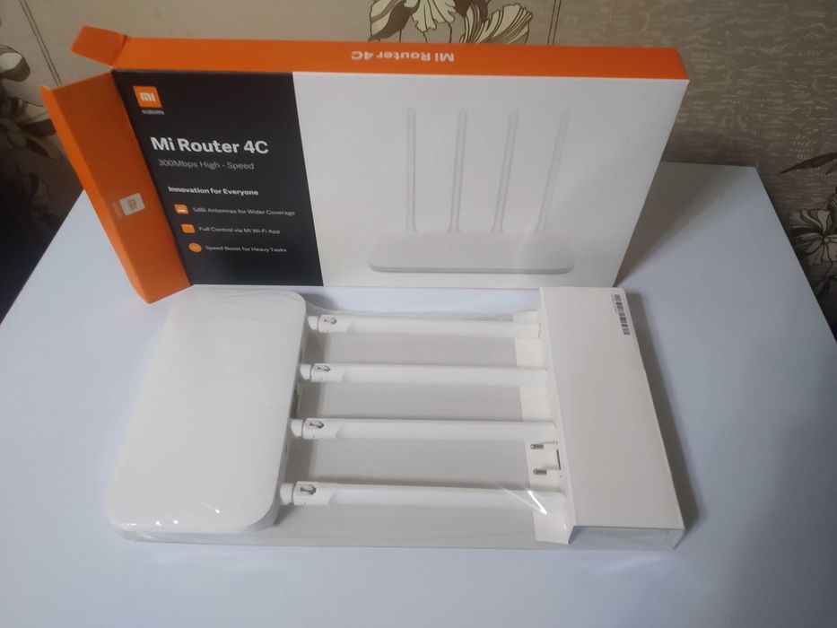 Продам роутер Xiaomi Mi Router 4C