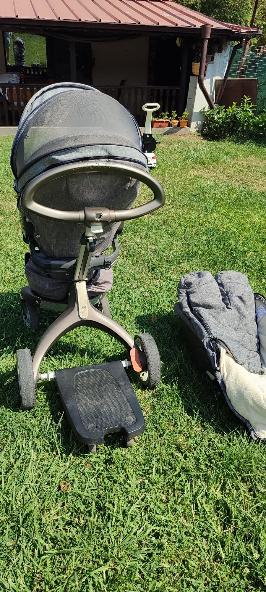 Stokke® Xplory® X + бебешки кош - цвят Modern Grey