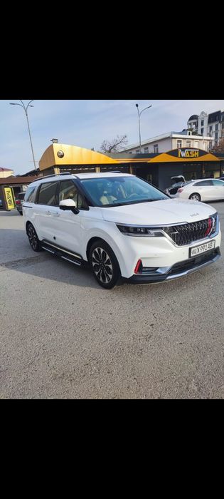 Kia carnival sotiladi