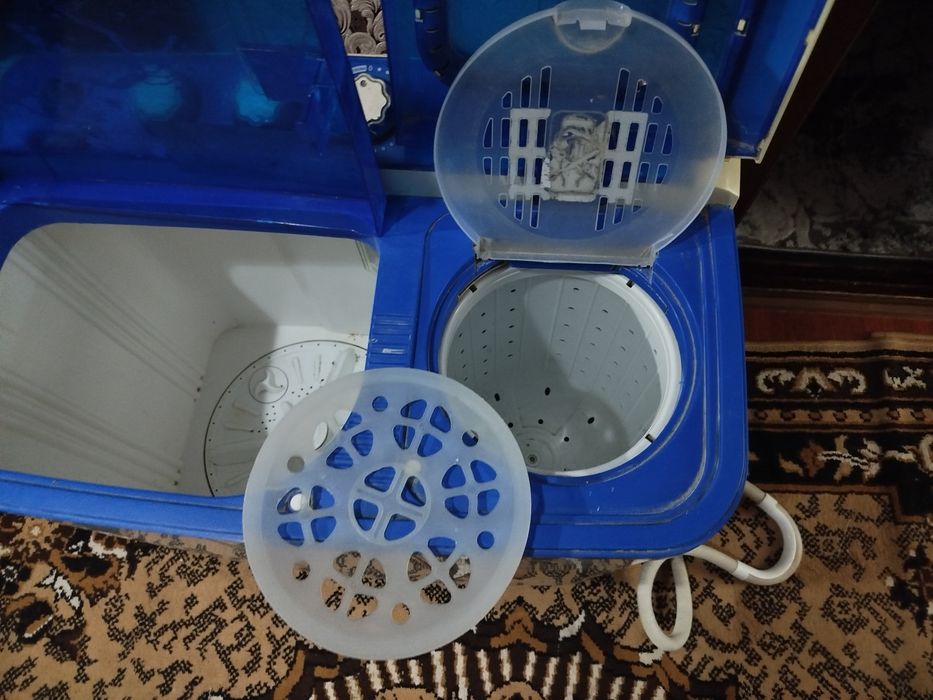 Kir yuvish mashinasi (Polavtomat)