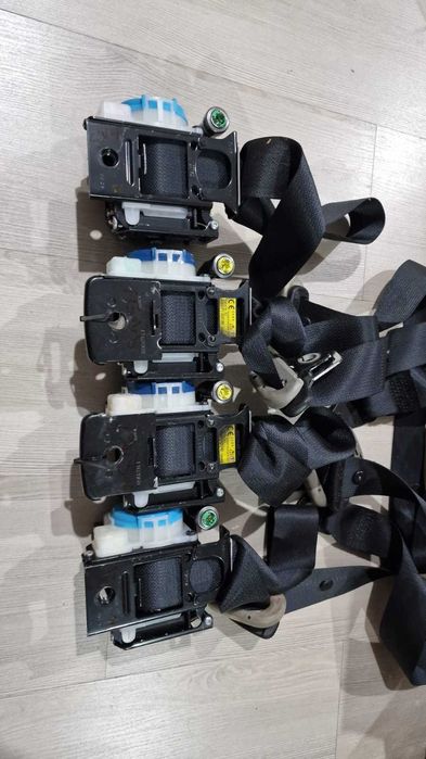 Centuri de siguranță Suzuki Ignis – față spate stanga dreapta