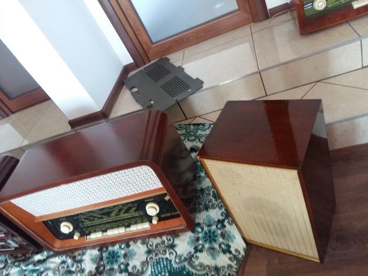 radio pe lampi stereo Oberon